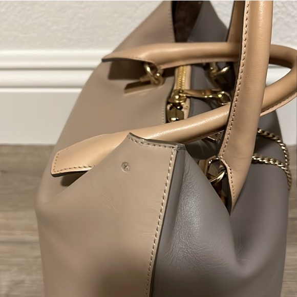 Chloé Baylee Tote Bag
In Grey & Cream - Picture 3 of 10